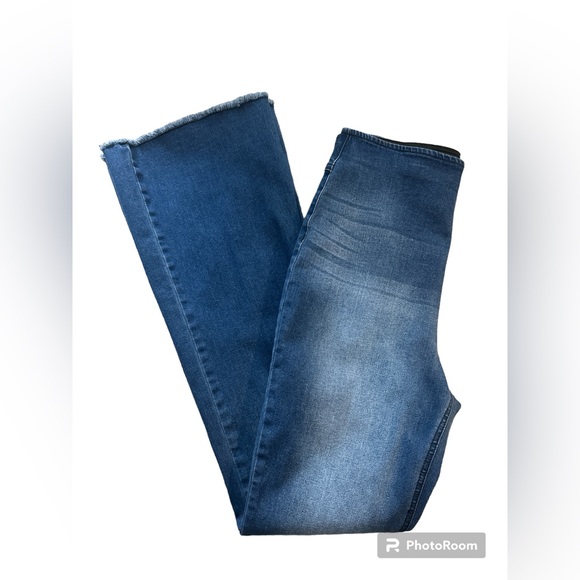 Flare Jeans - Picture 4 of 6